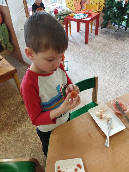 TVOŘÍME KOBLÍŽKY Z PIŠKOTKŮ - MEDVÍDCI